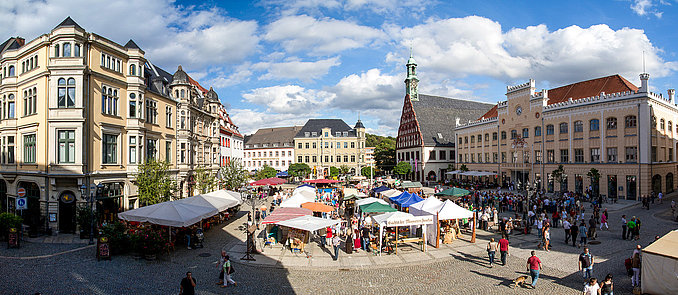 Wochenmarkt_auf_dem_Hauptmarkt_in_Zwickau