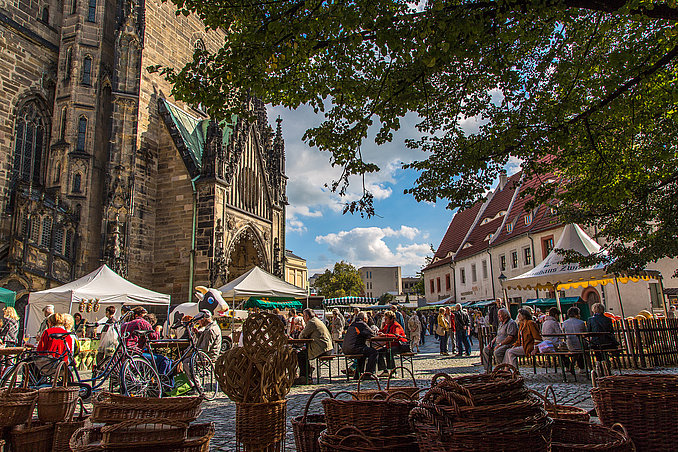 Erntedankmarkt am Dom St. Marien in Zwickau