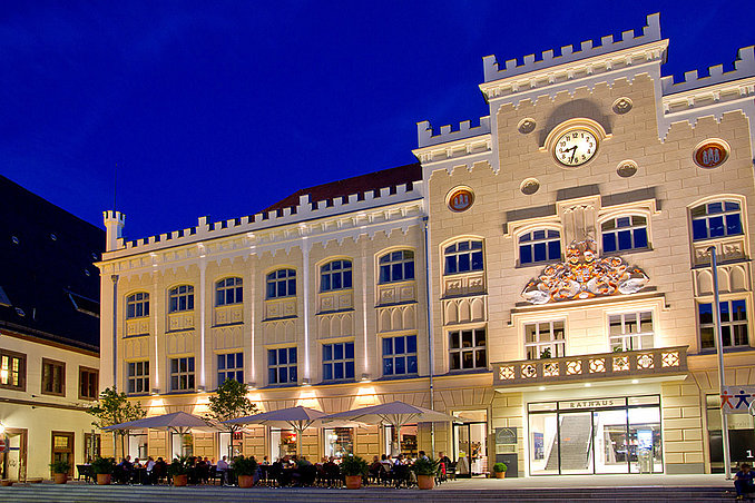 Rathaus Zwickau am Abend